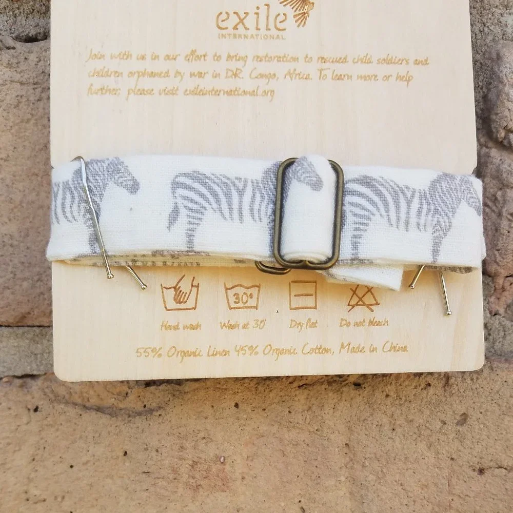 Milkbarn Organic White with Grey Linen and Cotton Zebras' Bow Tie NWOT